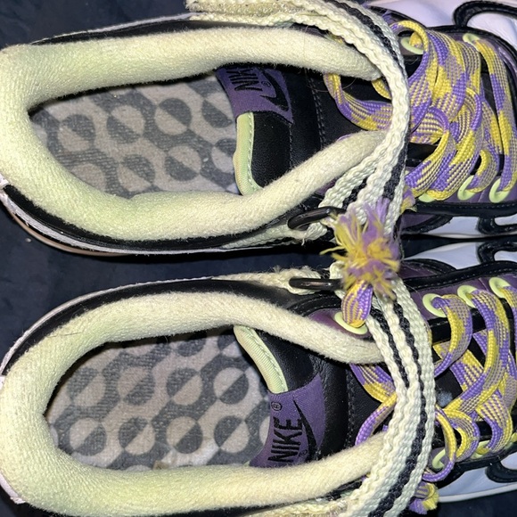 Women’s Size 8 NIKE VANDAL 2008 SHOES - Picture 7 of 9